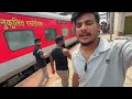 Chalti Train ke Aage So Gaya Ladka || Jasidih - Goa Weekly Express Train☹️ || Ep2
