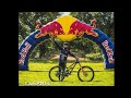 Red Bull Hardline 2021- Crashes and close calls!!!