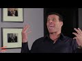 Cómo conseguir la LIBERTAD FINANCIERA | Tony Robbins & Lewis Howes