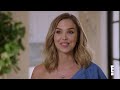 Tyler Henry Connects Arielle Kebbel To Her Great Uncle & Brings Her To Tears | Hollywood Medium | E!
