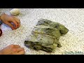 How To Make Chinese Steamed Pork Taro Wrapped in Lotus Leaves 荷叶芋头粉蒸肉