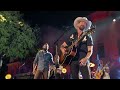 Jordan Davis & NEEDTOBREATHE Perform “Banks” | CMT Crossroads