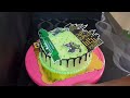 Menghias kue ulang tahun Tema HULK