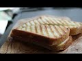 【車中飯】ランクルの車内でホットサンド作るだけの動画　A video of just making hot sandwiches in the Land Cruiser