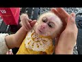 Super cute ! Monkey Luk reacts when Mom doesn't let go play with