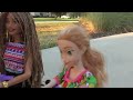 Hoverboards ! Elsa and Anna toddlers - Barbie - race - park - adventure