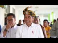 NEKAD HADANG MOBIL PRESIDEN, Hingga Pak Jokowi Jongkok Cicipi Pisang Susu di Depan Pedagang Kecil