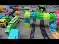 Kereta thomas & friends, moto gp, excavator, truk dump, mixer, monster, buldozer, crane, bus tayo