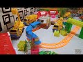 Kereta thomas & friends melaju cepat