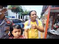 Seorang Ayah Terengah-engah Antarkan Anaknya yang Ingin Bertemu Jokowi