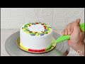 Desi jugad for cake decoration 😄 New easy tricks of cake decoration.Make dot design without nozzle.