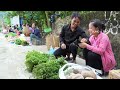 Harvesting wild vegetables - Love blooms in the green forest