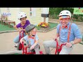 Blippi And Meekah Construct A Friendship - Blippi | Educational Videos for Kids