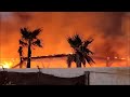 Incendio en Cádiz: las llamas devoran un chiringuito en la playa de El Palmar