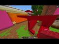 Adopté par une FAMILLE COLORÉE sur Minecraft !