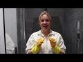 HOW TO CLEAN BLACK MOLD OFF BATHROOM SEALANT - EASY CLEANING HACK