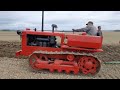 Start starých pásových traktorů | kompilace | Mahouš 2023