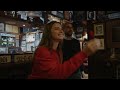 Ariel Helwani & Skye Nicolson Tour Dublin & Play Darts