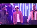 Mark Ronson - Uptown Funk (Live on SNL) ft. Bruno Mars