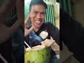 Minum air kelapa hijau bisa menyembuhkan demam dan penyakit penyakit dalam tubuh  !! cobain deh