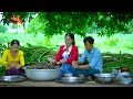 Technique Skill Cooking Red Snail with Elephant Yam Without Itch - Secret Methods Food in Village