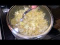 How To Make: Microwave Popcorn without a Microwave | on the stove