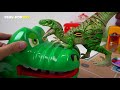 King crocodile is back! Defeat dinosaurs corps in Tayo and Robocar Poli village! - DuDuPopTOY