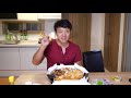 Trying BEST Korean DELIVERY FOOD | How to Use FOOD APPS & WORST Dominos Pizza in South Korea