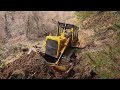 Caterpillar D7G Bulldozer Operation Contains Risk of Death #bulldozer #caterpillar