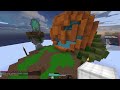 Jugando partidas de bedwars en MINECRAFT