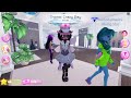 We tried SLAY in this Game / Roblox Dress To Impress