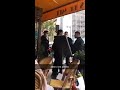 Pnl a été arrêté dans un café parisien et agressé par des policiers/القبض على pnl في مقهى في باريس و