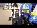 Police rescue squad catching thief in kids power wheels police car for toddlers