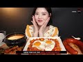 Is this Skinny Girl Making Fake Food Videos?