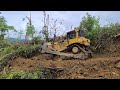 The Most Suitable Dozer Works in The Jungle - CAT D7R Reshaping Plantation