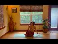 Flowy yoga to befriend the mind (19 mins)
