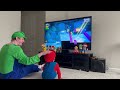 Super Mario 3D World | 2 year old Tydus playing Super Mario with Daddy