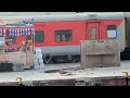 Unstopble Gorakhpur Anand vihar weekly express - 15057 crossing Bareilly junction