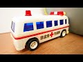 Miniature cars Ambulance! driving downhill with siren!