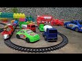 Drama thomas & friends, bus tayo, mobil polisi, truk tangki, dump, loader buldozer, excavator