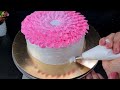 देसी जुगाड़ से सजाये cake.New Easy trick for cake decoration . Trending Birthday Cake decoration.