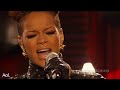 Rihanna- Rihanna Russian roulette  AOL Session 2010 HQ  Live