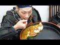 [Big eater] Fried food galore! Eat an 8kg bucket of curry! [Indie] [Samurai food]