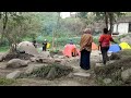 Camping pinggir sungai di Gubuk Marawati .