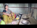 ইলিশ মাছের মাথা দিয়ে কচু শাক কুমড়া ফুলের বড়া ও ডাল দুপুরের রান্না খাওয়া! Sundarban Cooking
