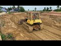 Normally Bulldozer Pushing Soil /bulldozer activity