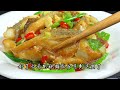 When frying perch, it is wrong to fry it directly in the pan. Do two more steps, the taste is cr