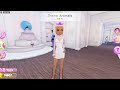 DRESSING AS THE OPPOSITE THEME IN DRESS TO IMPRESS | Roblox Dress To Impress