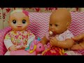 Boneka Baby Annabell & Baby Alive. Toilet training & ganti popok boneka. Video untuk bayi