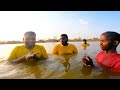 We Played Cricket Match in Water | கண்மாய்ல Cricket! 😂🤣 | Funny Water Cricket | Mad Brothers